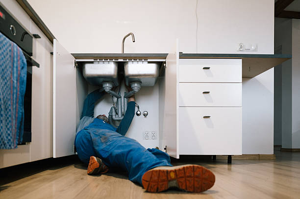 Professional Plumbing technician working in Redwood Estates, CA
